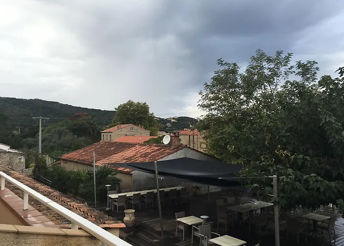 ホテル Restaurant Le Ressac カンポモロ